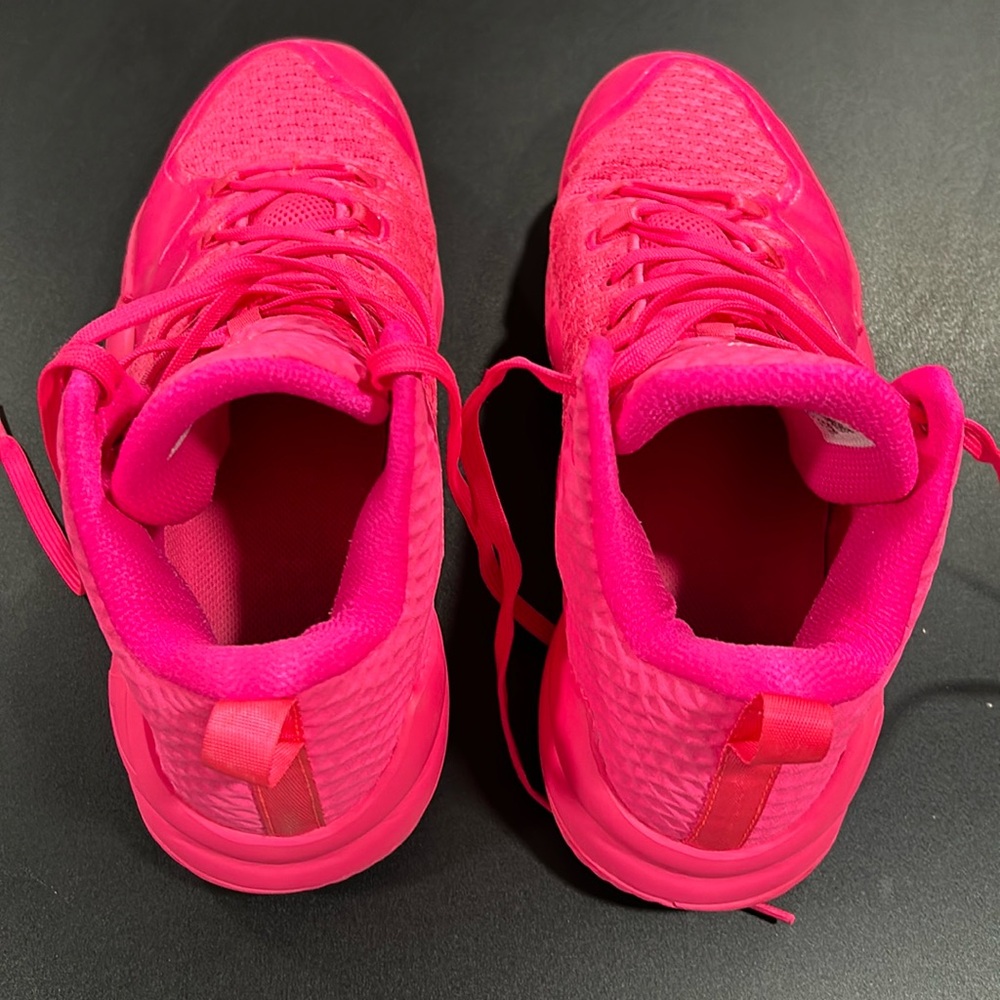 Lou William peak basketball shoes all pink
